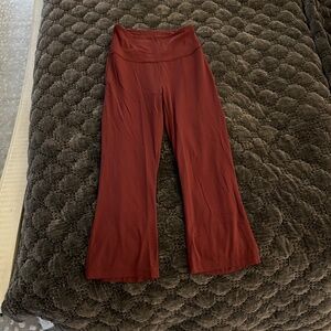 Lululemon Super high-rise crop size 6
